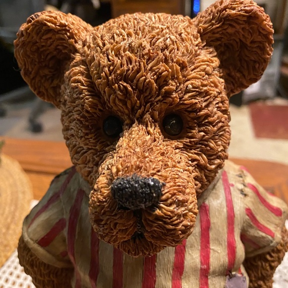 Vintage heavy bear figurine in mint condition. - Picture 3 of 3